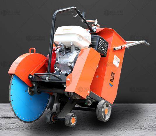 馬路切割機(jī)使用注意事項(xiàng)