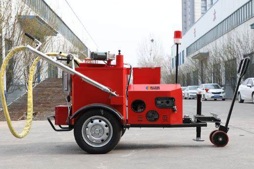 瀝青灌縫機不光看質(zhì)量，還要看品牌